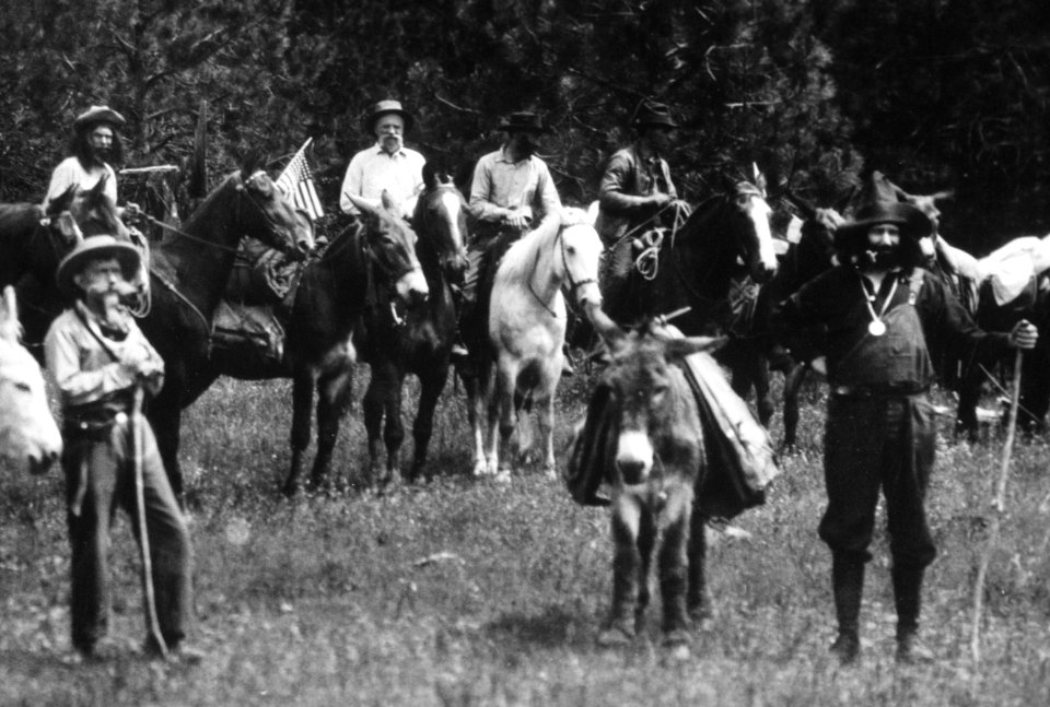 035 Old Oregon Trail Days,  1921