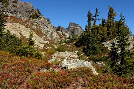 Autumn between Glacier and Chikamin Lakes, Alpine Lakes Wilderness on the Okanogan-Wenatchee National Forest photo