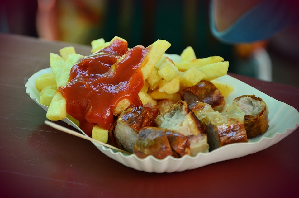 Fast food sausage frits
