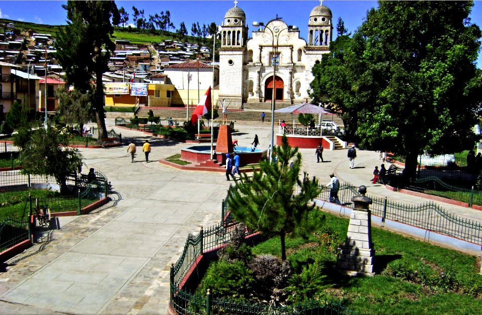 Plaza de Armas de Coracora, Parinacochas, Ayacucho, Perú