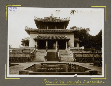SAIGON 1930 - Temple du souvenir annamites photo