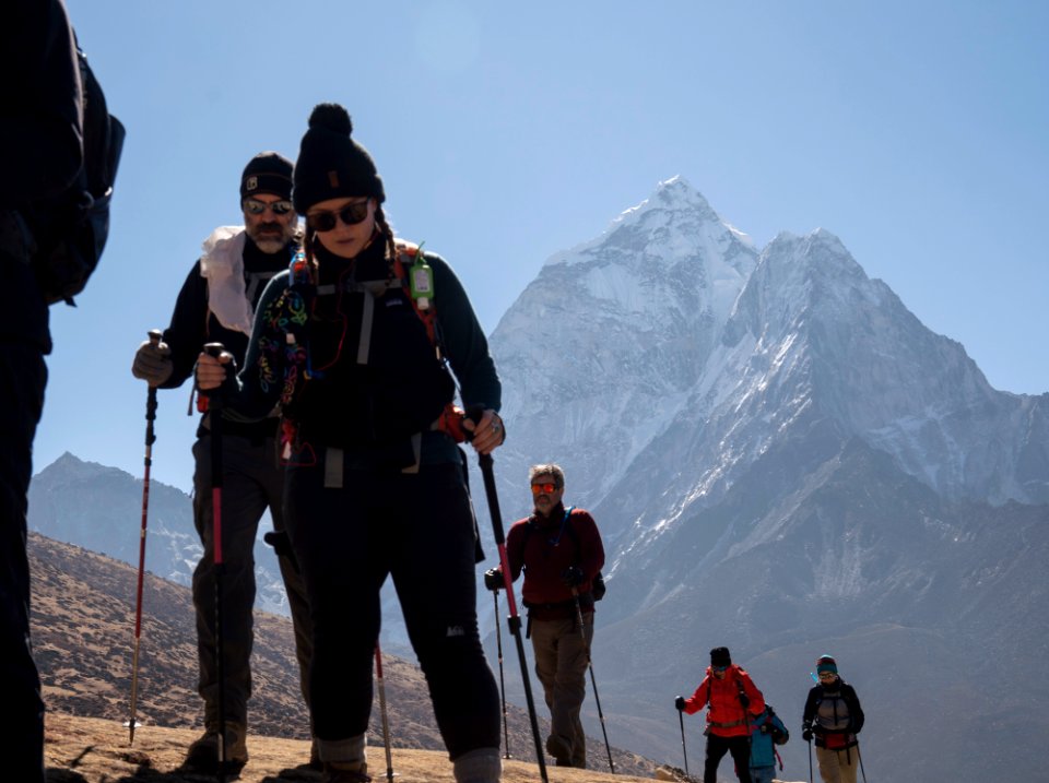 Dingboche to Lobuche