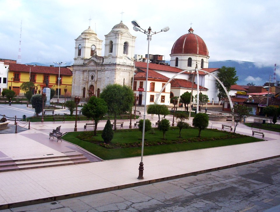Plaza Constitución de Huancayo, Perú