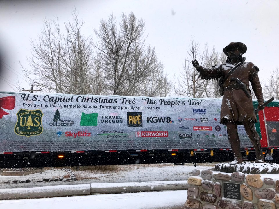 Truck pulls into Ft Bridger WY