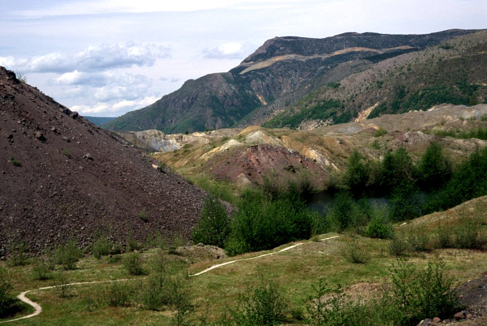 Gifford Pinchot National Forest, Mt St Helens NVM, hummocks.jpg