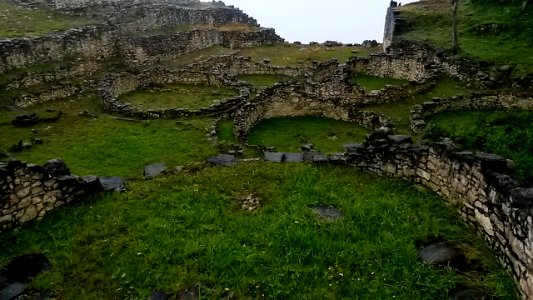 Panorama de la Fortaleza de Kuelap - bicicletaporlatinoamerica.blogspot.com.au