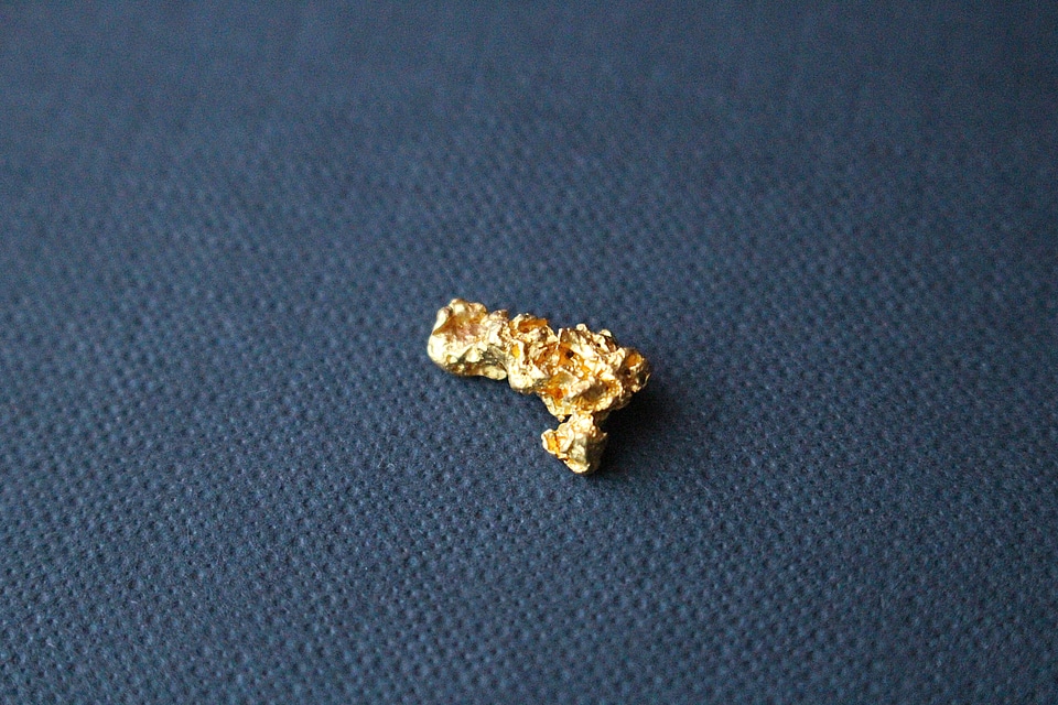 Nugget gold nugget natural gold