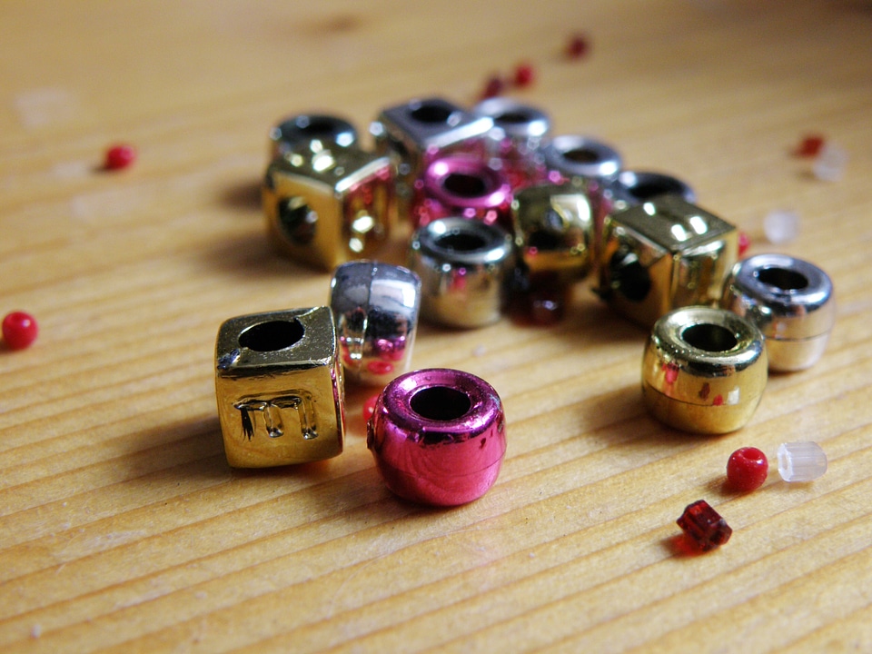 Jewelry shiny components