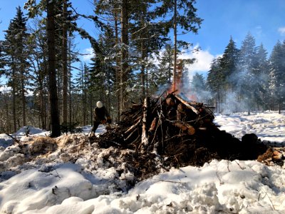 20190221 FS CRGNSA Pile burning at Tracy Hill area Roland Rose 5