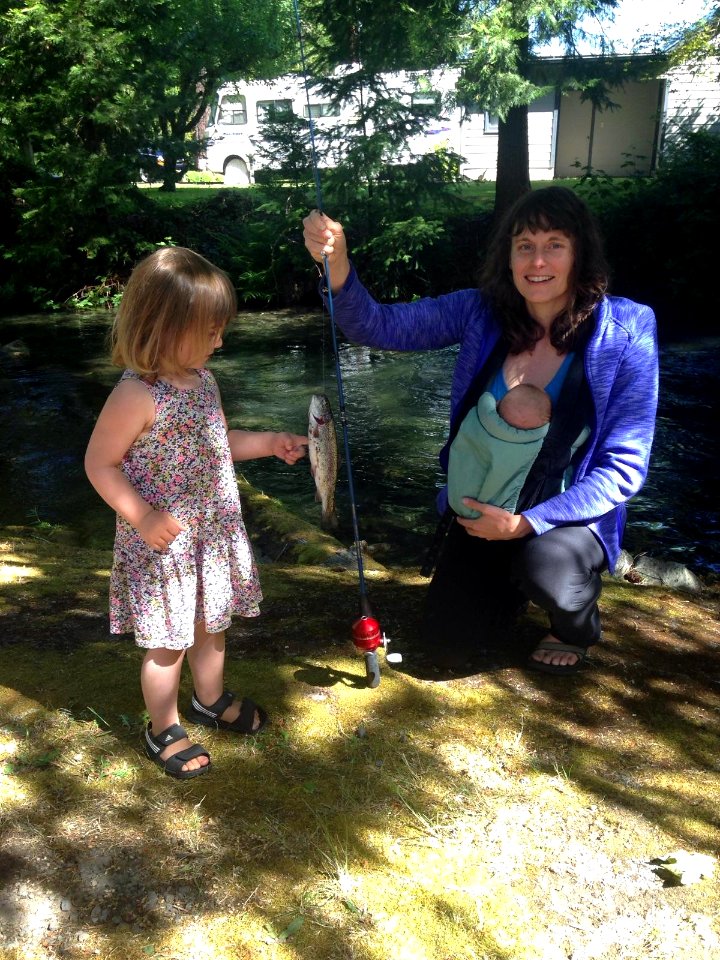 Making Christmas ornaments at Free Fishing Day in Oakridge on June 1, 2018