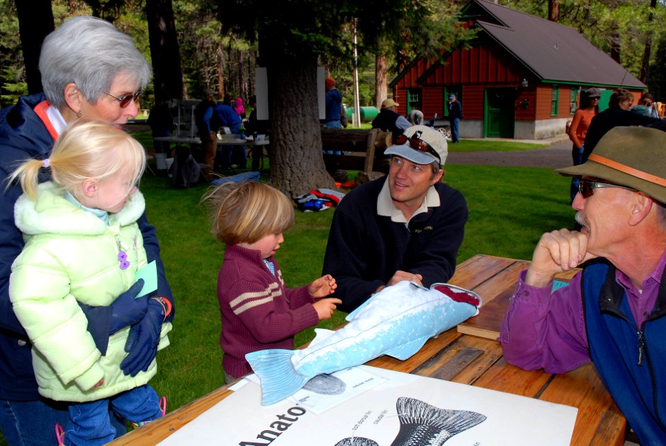 Free Fish Day Youth outdoor education Deschutes NF