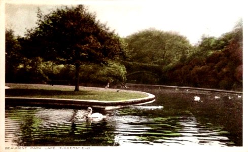 undate postcard of Beaumont Park Lake