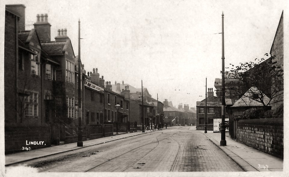 1930s postcard of Lindley