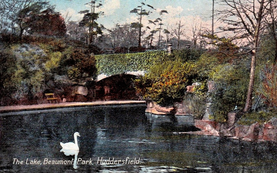 1907 postcard of Beaumont Park Lake