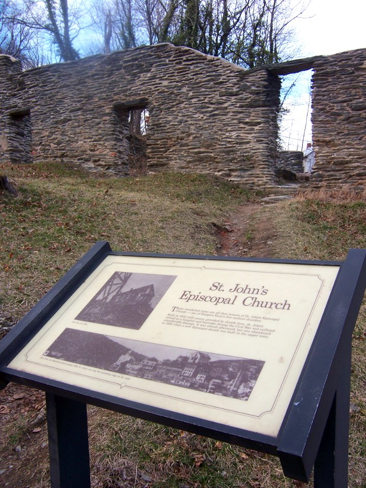 St. John's Episcopal Church, NPS Wayside in Lower Town