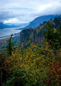 Vista House at Crown Point, October 26, 2018,  photo courtesy of Sandi Nicol (SaLyNi Natural Images)