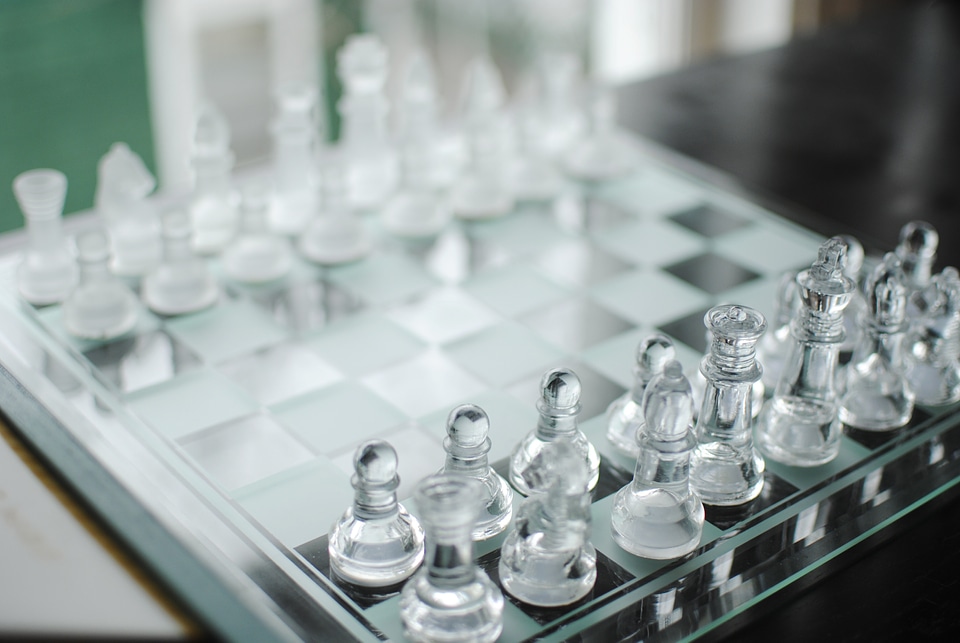 Chess pieces glass chess set board games