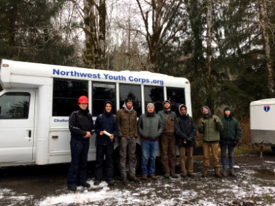 201903 FS Olympic Northwest Youth Corps from Oregon Service Crew comprised of 8 young adults (ages 19-24).