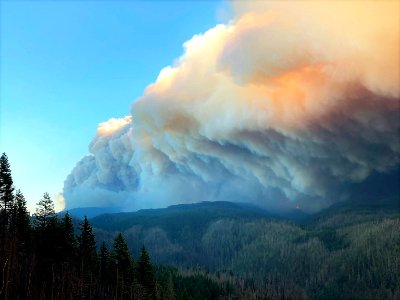 Riverside Fire from La Dee Flats Area, Mt. Hood National Forest