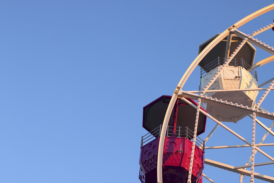 Carnival round entertainment