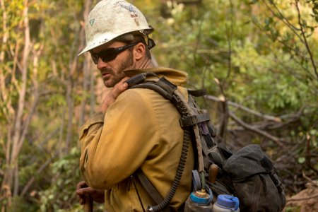 Lakeview Crew (BLM Veterans crew) prepping contingency