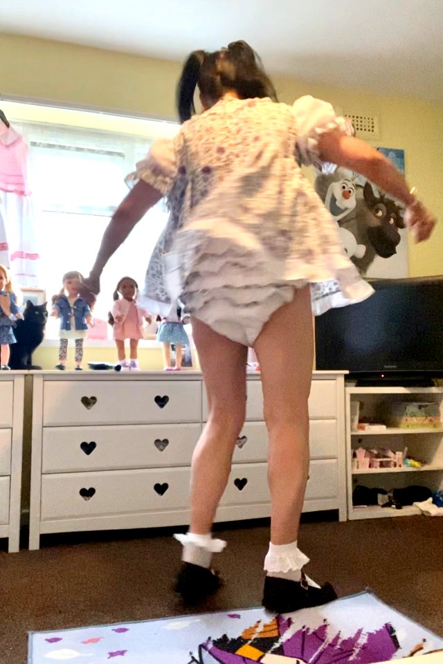 Some pics from my bedroom in my new little girls dress