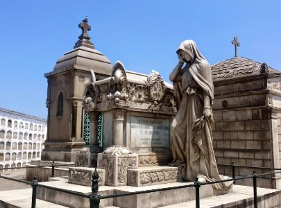 Tumba de Alfonso Ugarte, Lima, Perú