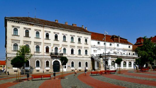 Timisoara: Piata Libertatii, West side, Brigada Infanterie