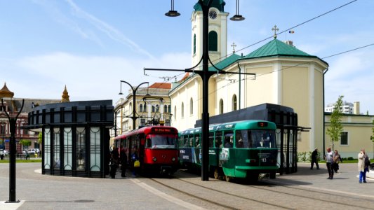 Oradea: Tramvail on Piata Unirii