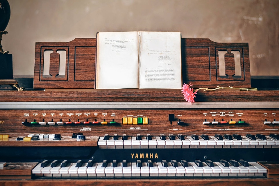 Compose entertainment keyboard