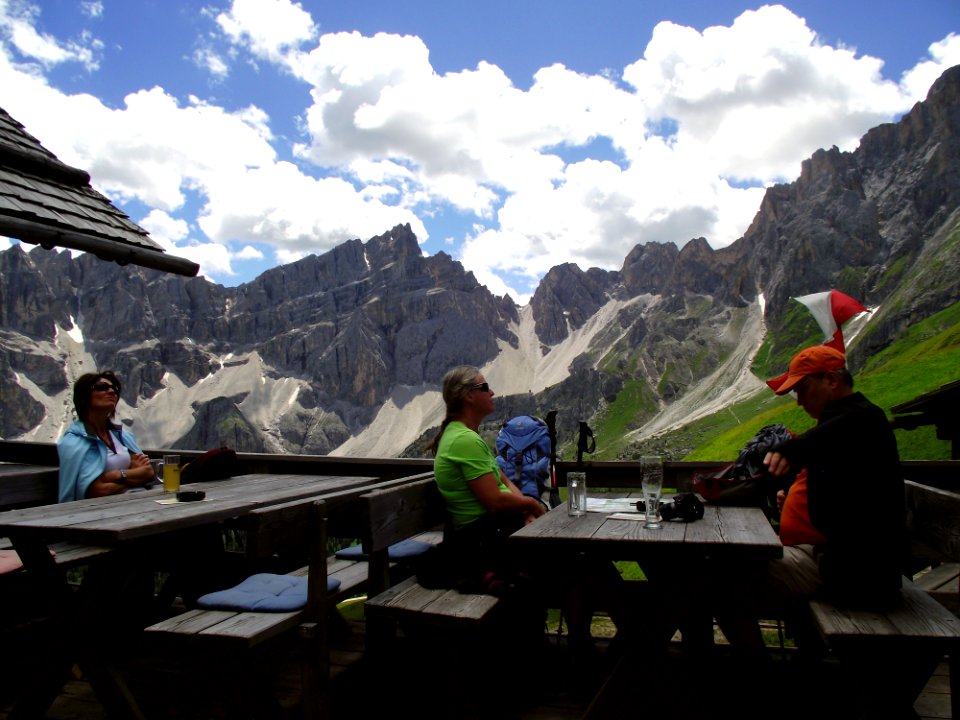 Rifugio sulla strada per Val Badia
