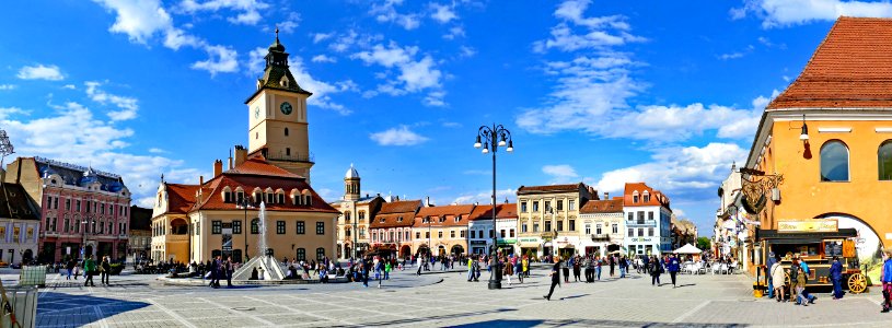 Brasov: Piata Sfatului photo