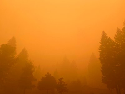 Heavy smoke from Lionshead, Beachie Creek and Riverside Fires filled Central and Eastern Oregon on Friday as westerly winds moved over the crest of the cascades, Lionshead Fire, 9-10-2020 photo