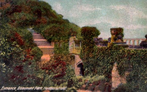 1907 postcard of the lower entrance to Beaumont Park