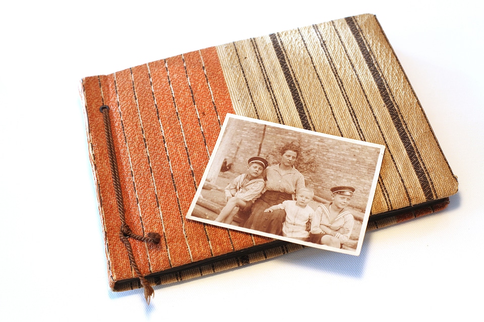 Mother children memory