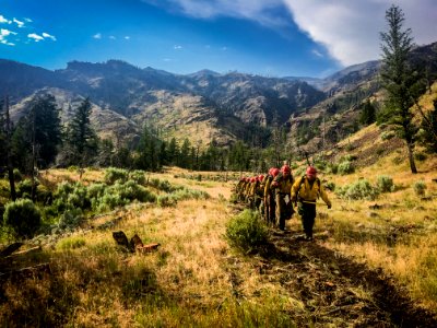 Devils Canyon Hand Crew 28