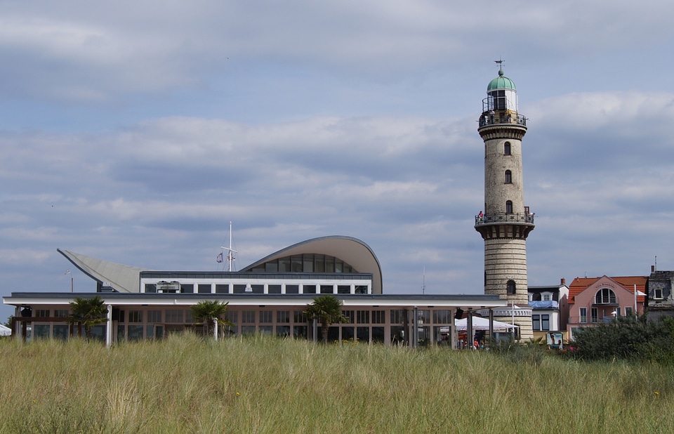 Warnemümde lighthouse teepott