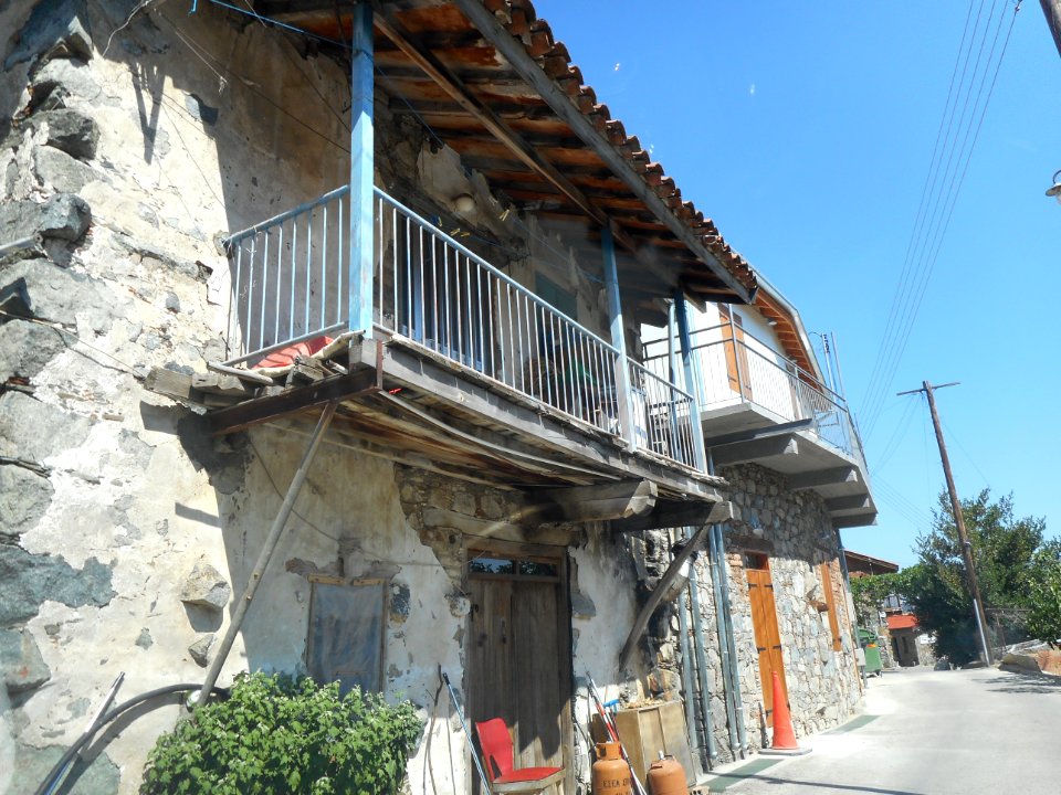 Alona & Polystipos, Cyprus