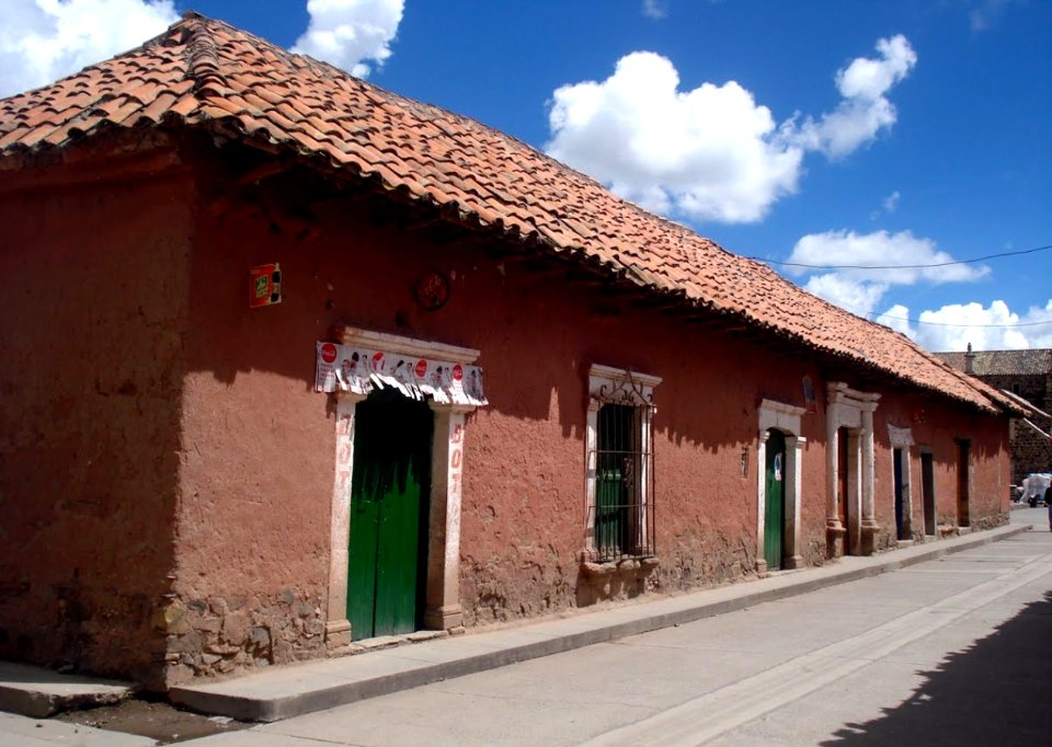 Casas antañonas en Lampa, Puno, Perú