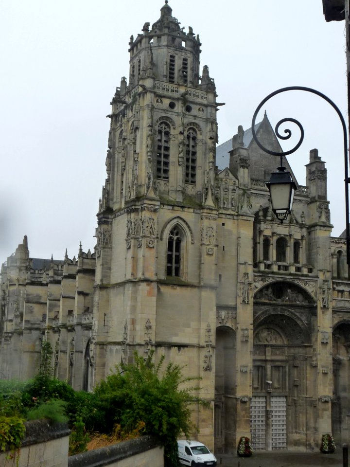 Gisors