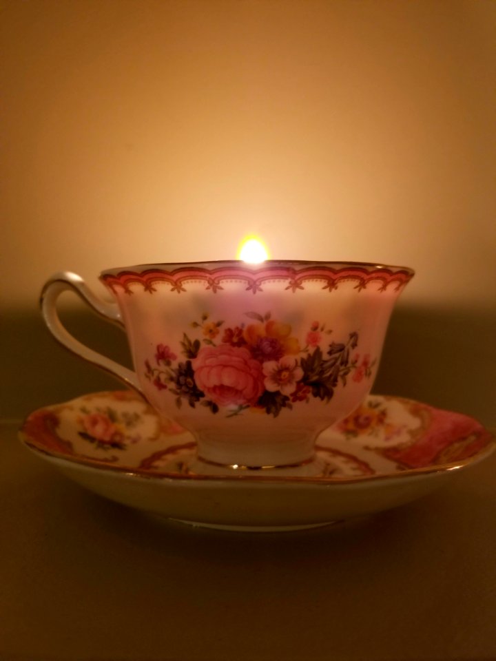 Day 006 floating tea cup