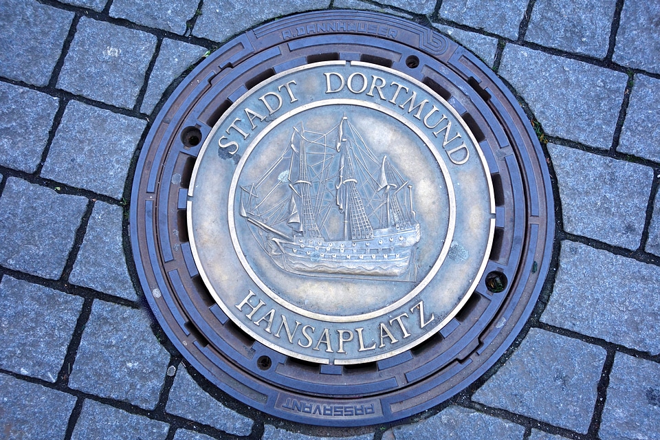 Dortmund brass gullideckel