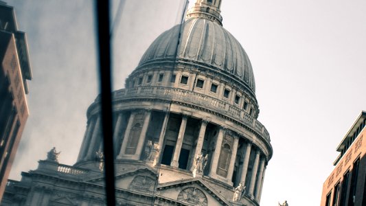 Mirrored St-Paul's Cathedral photo