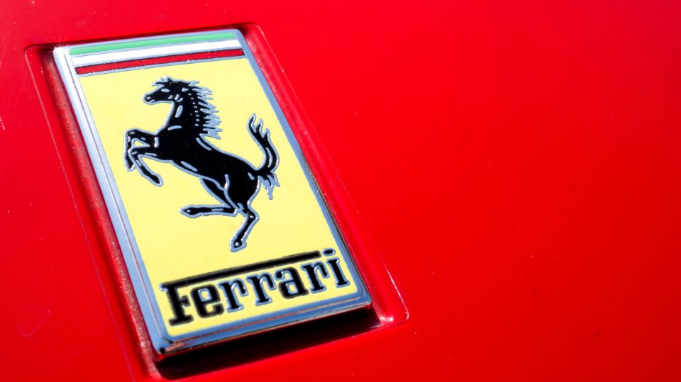 Ferrari puro
