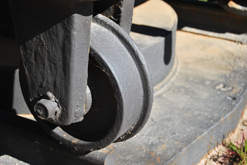 Iron metallic engineering