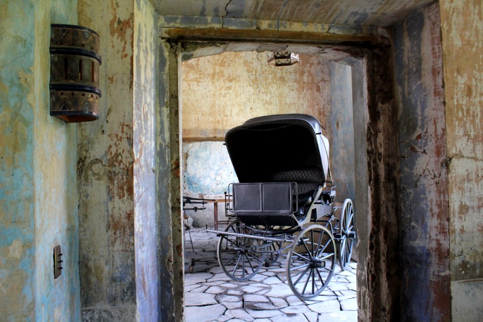 Tequila Town carriage