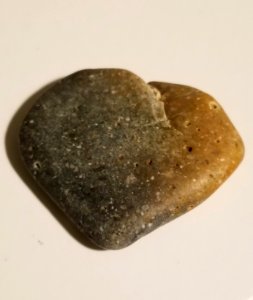 Day 081 I ❤ smooth rocks