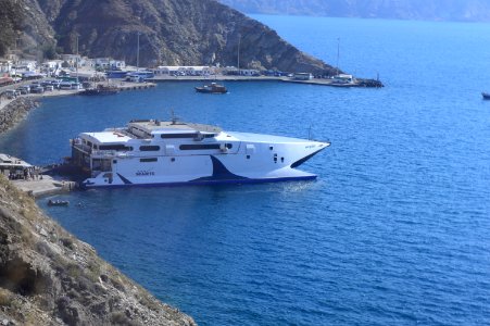 Santorini "Megajet"