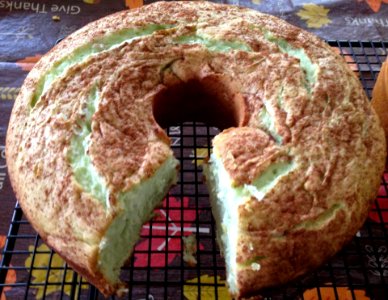 Pistachio-Cake