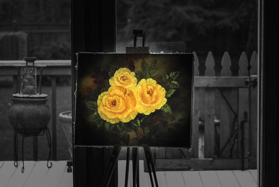 Art black and white yellow